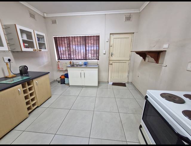 3 BEDROOM HOUSE TO LET IN MONTCLAIR